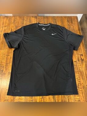 Men’s Nike Dri-FIT Short Sleeve Athletic Tee - Size XXL - Black & Gray